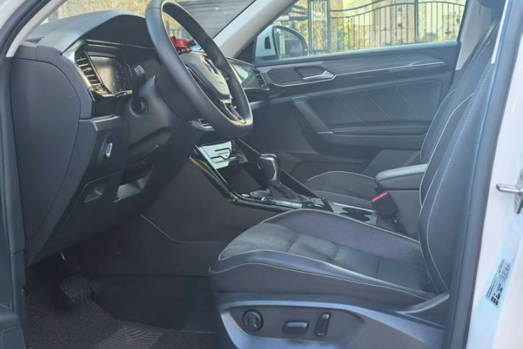 Used Volkswagen Tayron 2020 330TSI Two-Wheel Drive Luxury Connected Pro Edition
