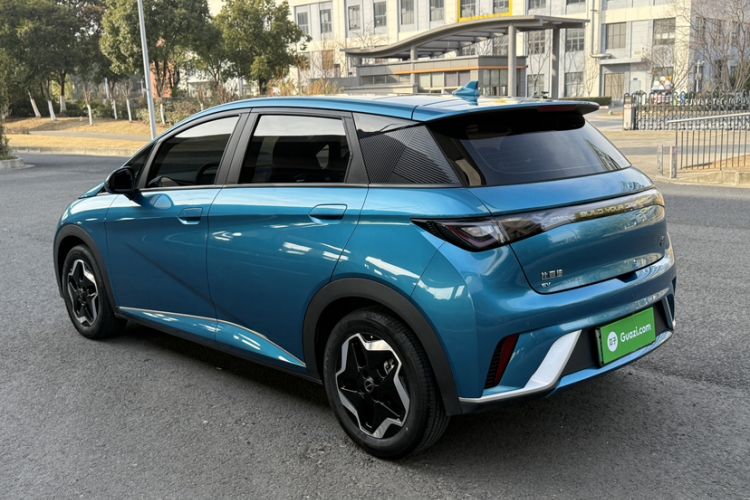 Used BYD Dolphin 2021 405 km Fashion Edition
