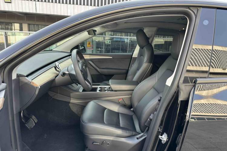 Used Tesla Model Y 2022 Revised Version Long-Range All-Wheel Drive