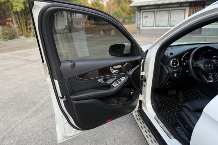 Used Mercedes-Benz GLC 2016 GLC 260 4MATIC Dynamic Edition
