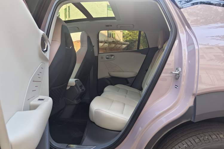 Used Lynk & Co 06 EM-P 2023 EM-P 126 Long-Range Halo
