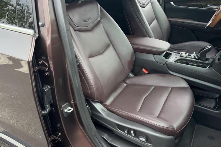 Used Cadillac XT6 2020 28T Six-Seater Four-Wheel-Drive Luxury Version
