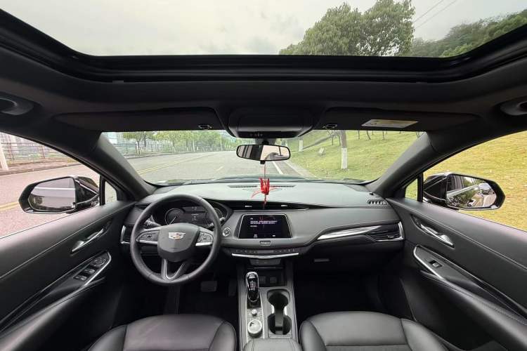 Used Cadillac XT4 2022 28T Two-Wheel Drive Fashion Edition
