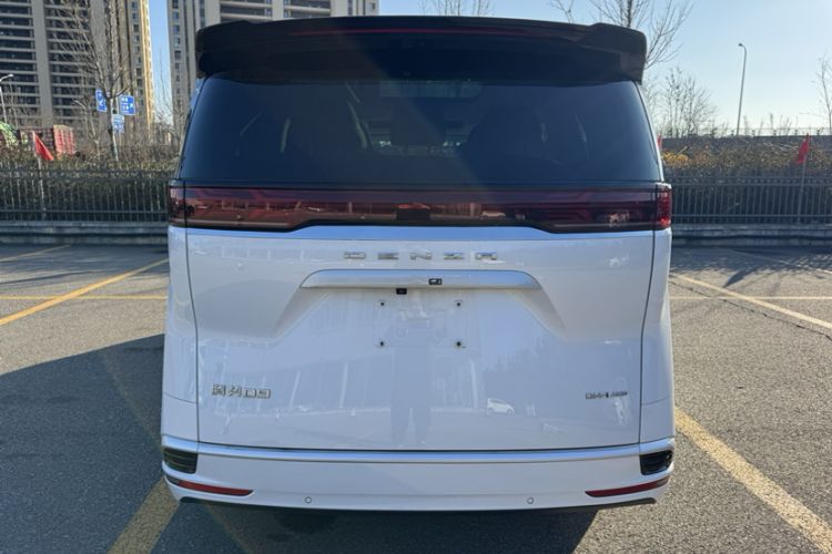 Used Denza D9 2022 DM-i 970 Four-Wheel Drive Prestige Model