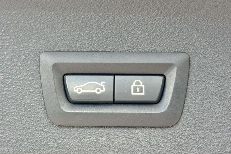 Used BMW X1 2020 sDrive25Li Leading Model
