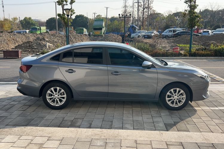 Used Roewe i5 2023 1.5L Manual Comfort Edition
