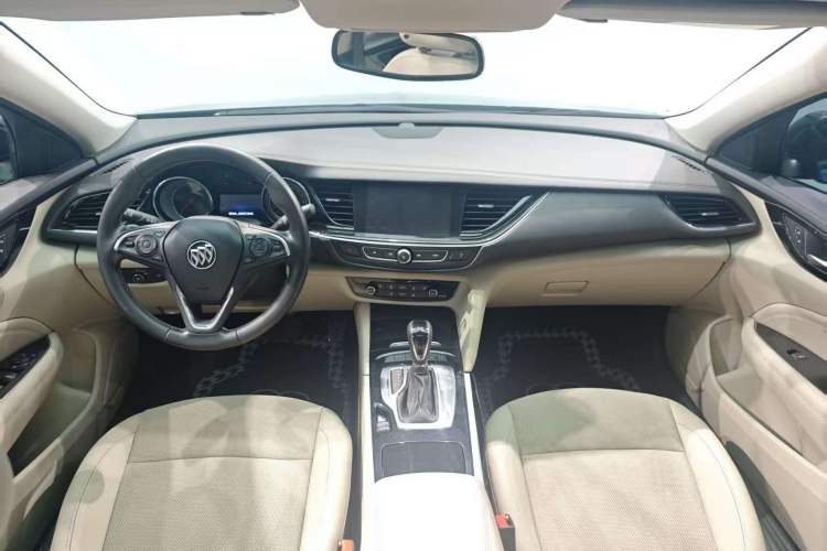 Used Buick Regal 2017 30H Luxury Version
