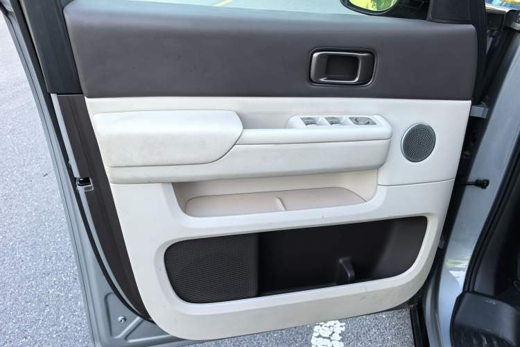 Used Li Auto MEGA 2024 Ultra Model
