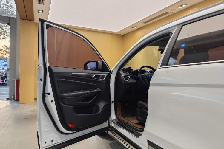 Used Changan CS75 2016 1.8T Automatic Elite Model China V Standard