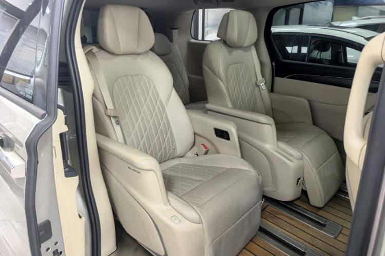 Used Buick GL8 2022 ES Landtrek 653T Flagship Model
