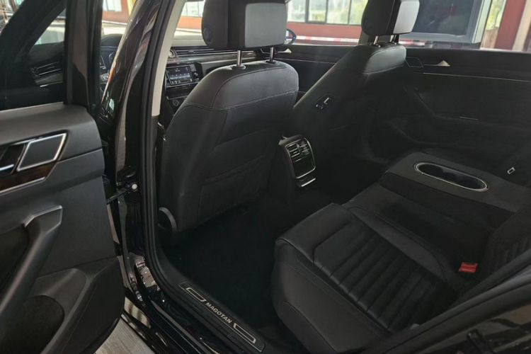 Used Volkswagen Magotan 2019 330TSI DSG Leading Model China VI Standard
