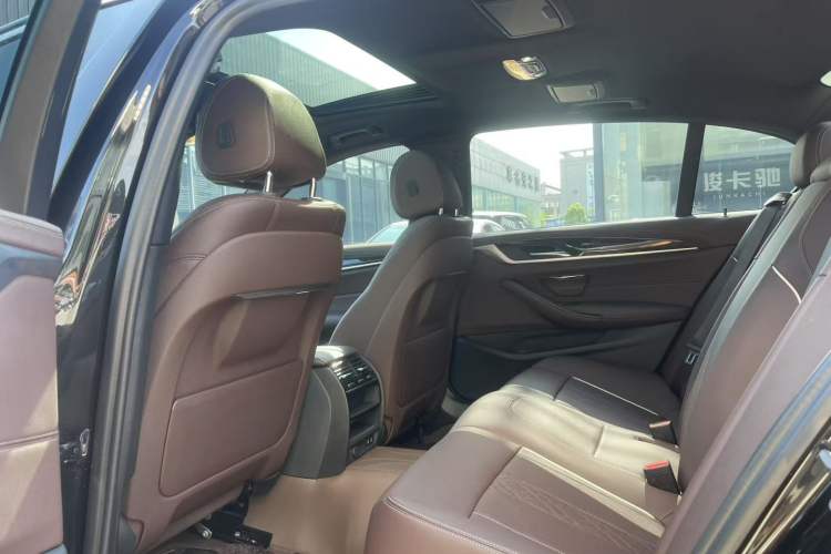 Used BMW 5 Series 2022 Restyled 525Li M Sport Package
