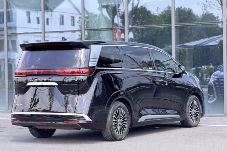 Used Denza D9 2024 DM-i 970 Luxury Model