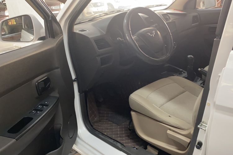 Used Wuling Hongguang 2014 1.5L S Standard Version
