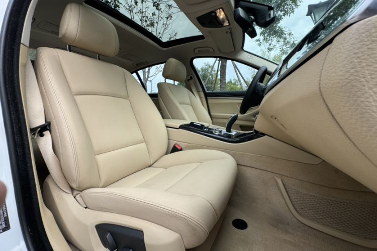 Used BMW 5 Series 2014 520Li Elegant Model