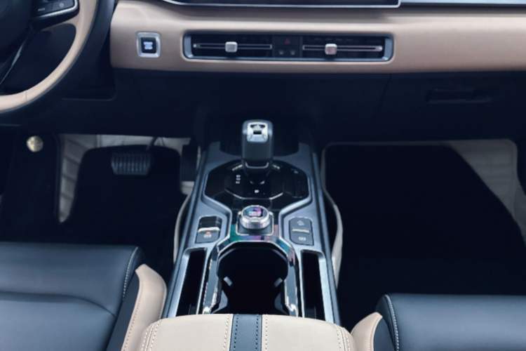 Used Geely Auto icon 2023 1.5TD Chocolate Smoothie Edition
