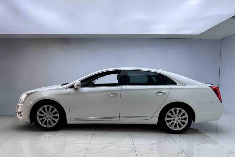 Used Cadillac XTS 2014 28T Comfort Version
