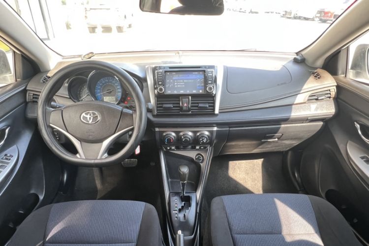 Used Toyota YARiS L 2015 1.5E Automatic Charm Edition
