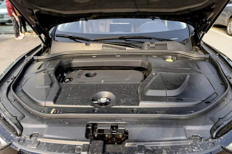 Used Wey VV5 2019 Upgraded Model 2.0T Two-Wheel Drive Ultra-Luxury Version China V Standard
