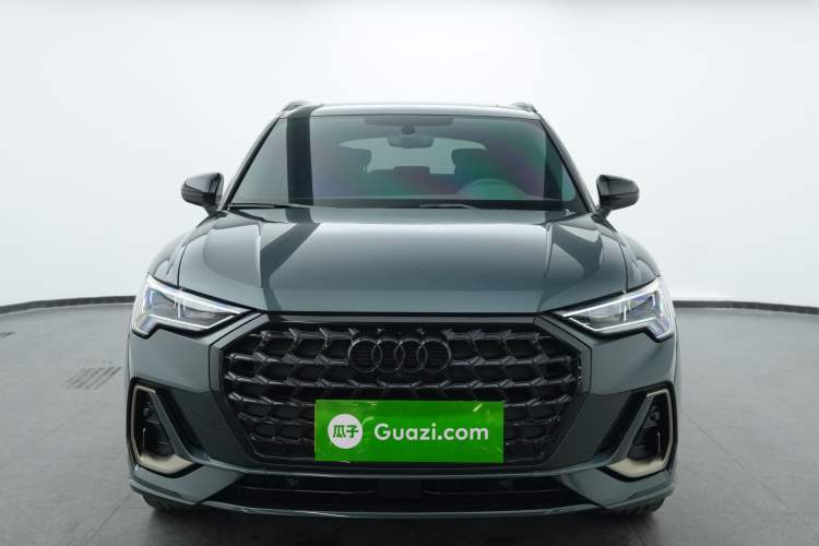 Used Audi Q3 2024 40 TFSI RS Package Performance Model
