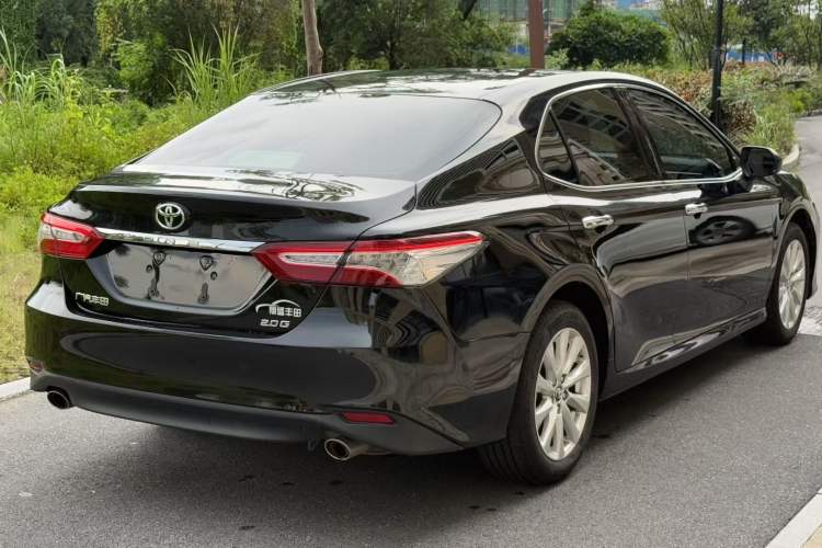 Used Toyota Camry 2019 Revised Version 2.0G Luxury Edition
