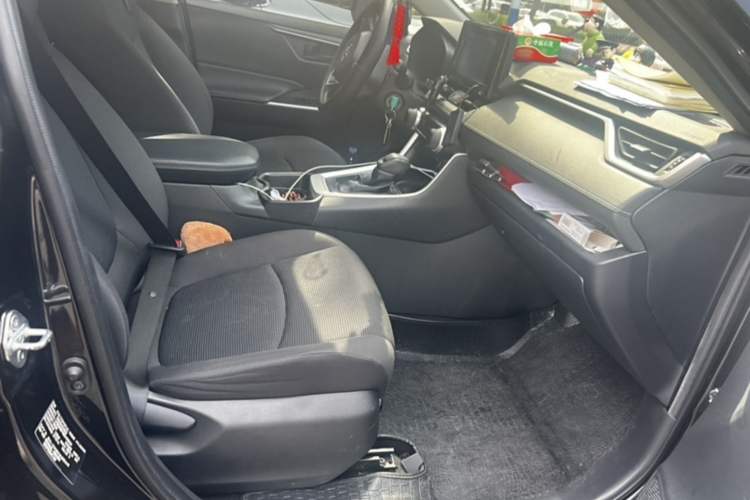 Used Toyota RAV4 2021 2.0L CVT Two-Wheel Drive Urban Edition
