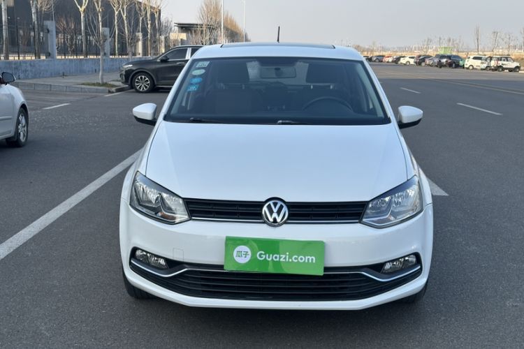 Used Volkswagen Polo 2016 1.6L Automatic Comfort Model
