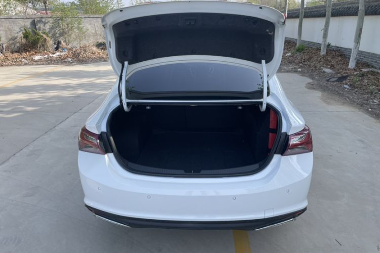 Used Chevrolet Malibu XL 2019 Redline 550T Automatic Sport Edition