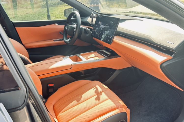 Used  L07 2024 530 Max Qiankun Intelligent Driving ADS SE Pure Electric Version
