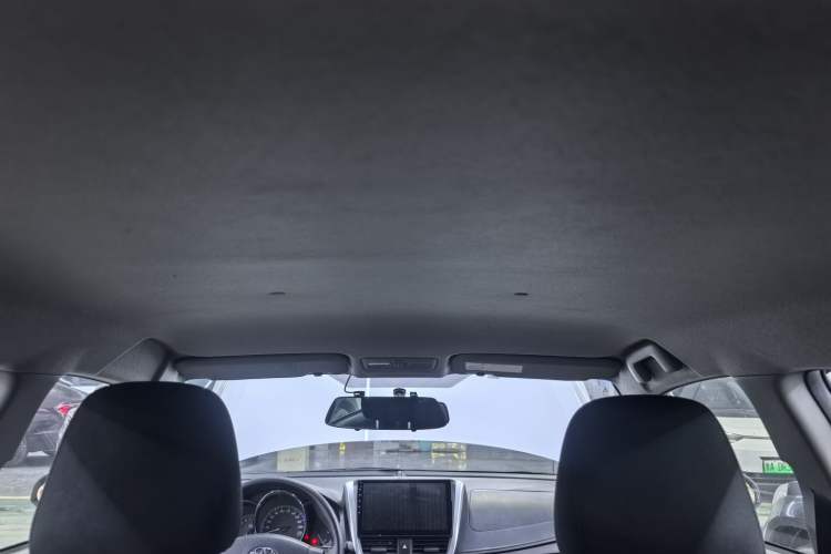 Used Toyota YARiS L 2019 1.5E CVT Dynamic Edition China VI compliant
