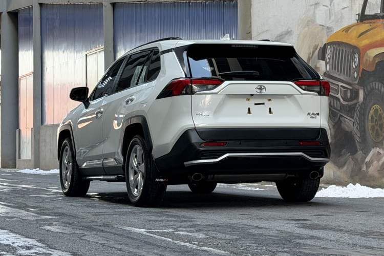 Used Toyota RAV4 2020 2.0L CVT Two-Wheel Drive Fashion Edition