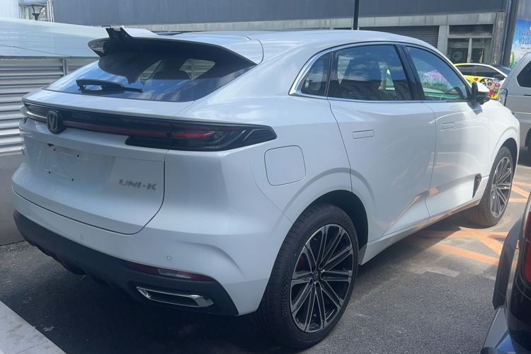 Used Changan UNI-K iDD 2024 ZhiDian iDD 1.5T 135km Smart Leading Model
