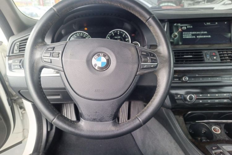 Used BMW 5 Series 2014 530Li Leading Model
