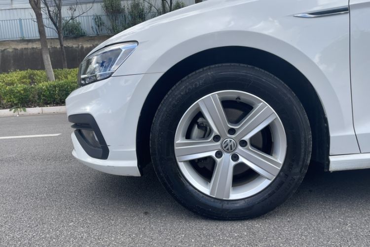 Used Volkswagen Lamando 2019 230TSI DSG Fashion Edition China VI