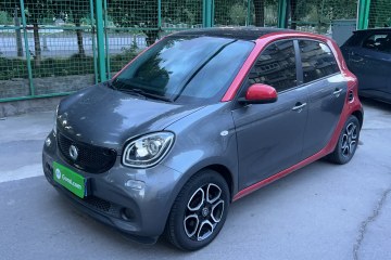 Used smart forfour 2016 0.9T 66 kW Pioneer Edition