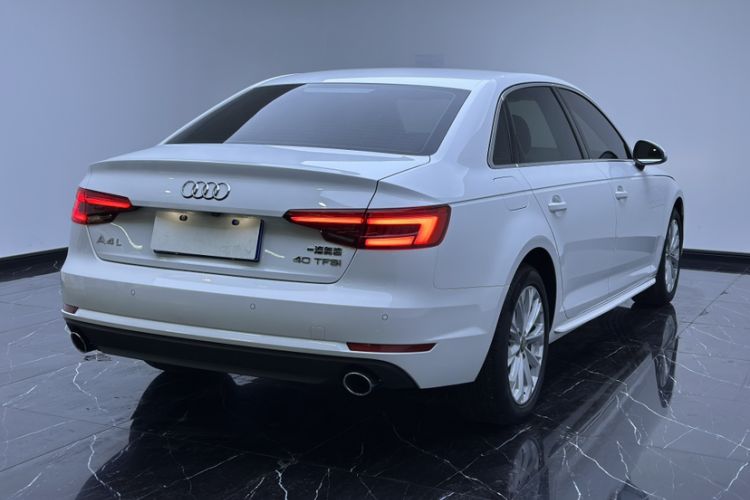 Used Audi A4L 2017 Plus 40 TFSI Ambition Model
