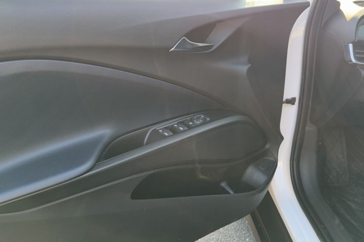 Used Buick Velite 6 2024 450km Range Commuter Version
