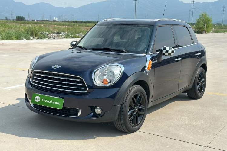 Used  Countryman 2011 1.6L ONE

