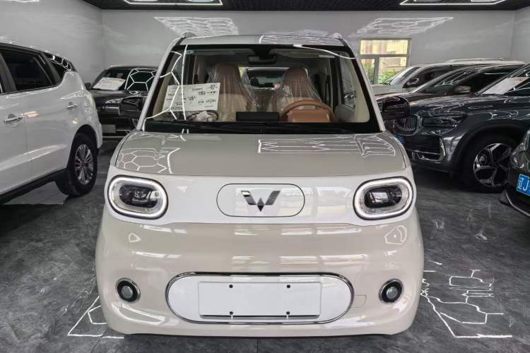 Used Wuling Hongguang MINIEV 2024 3rd Generation 215km Youth Edition
