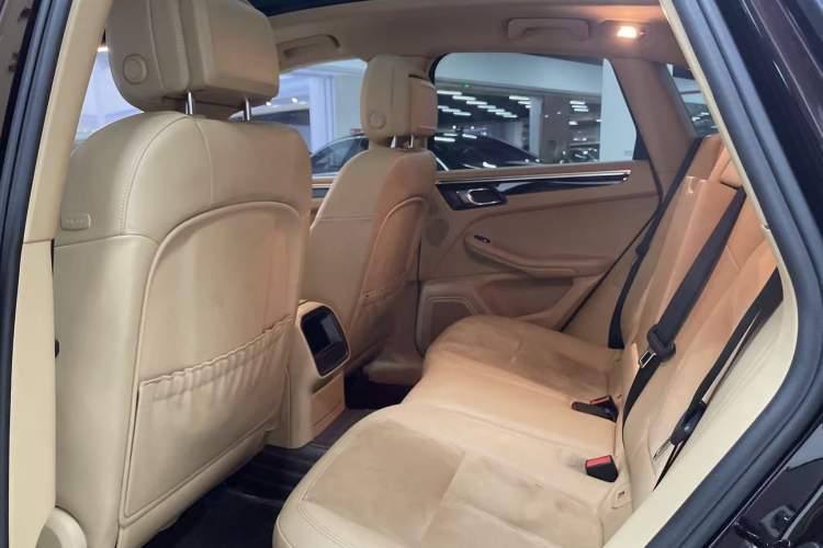 Used Porsche Macan 2016 Macan 2.0T