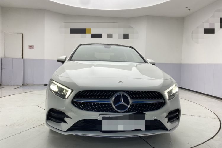 Used Mercedes-Benz A-Class 2022 Revised Version A 200 L Sport Sedan Fashionable Style
