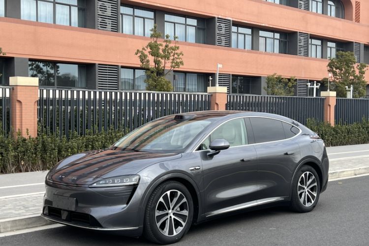 Used Hima Luxeed R7 2024 All-Electric 667 km Max
