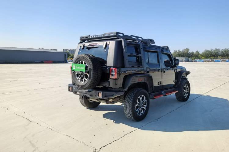 Used Beijing Auto BJ40 2023 2.0T Automatic Four-Wheel Drive Urban Hunter Edition Chivalrous Type
