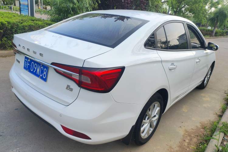 Used Roewe i5 2020 1.5L Manual 4G Connect Luxury Edition

