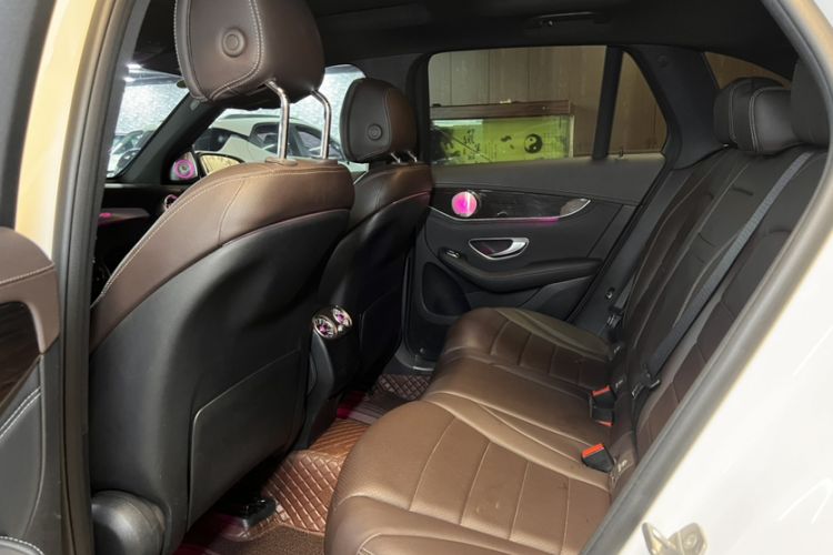 Used Mercedes-Benz GLC 2017 GLC 260 4MATIC Luxury Model