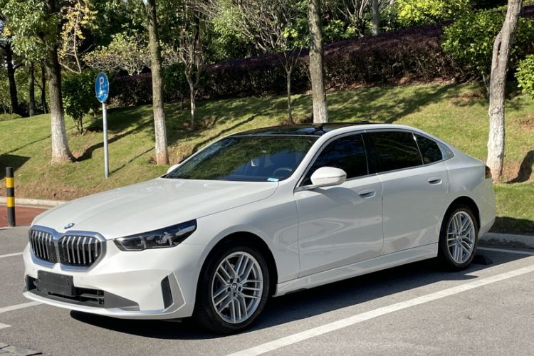 Used BMW 5 Series 2025 525Li Luxury Package
