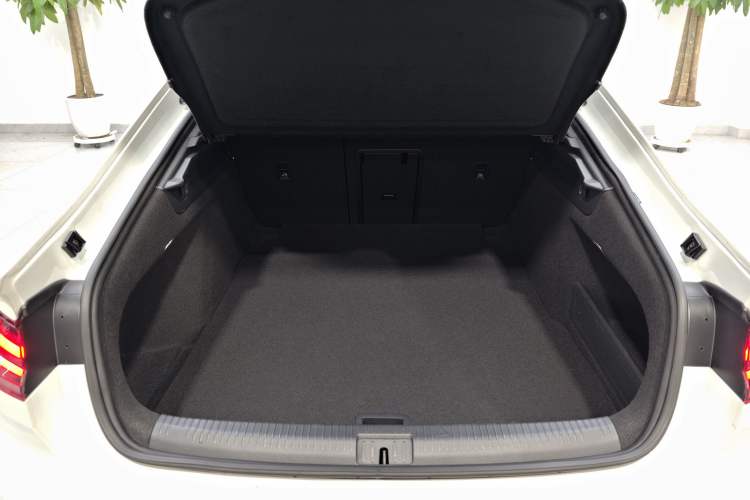 Used Volkswagen FAW-Volkswagen CC 2020 330TSI Glamour Edition China VI Standard
