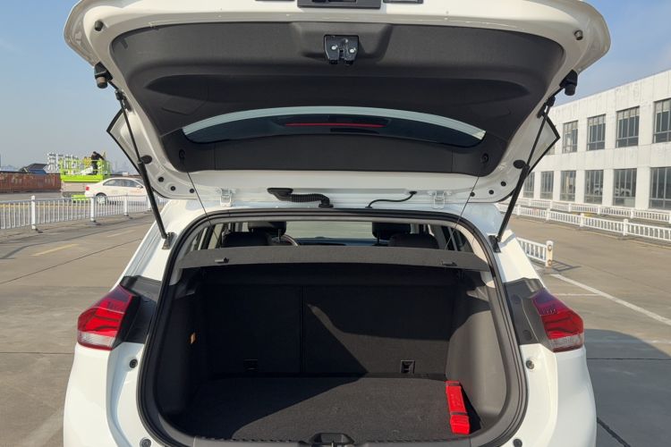 Used Chevrolet Trax 2022 Encore RS 1.5T CVT CoolPro