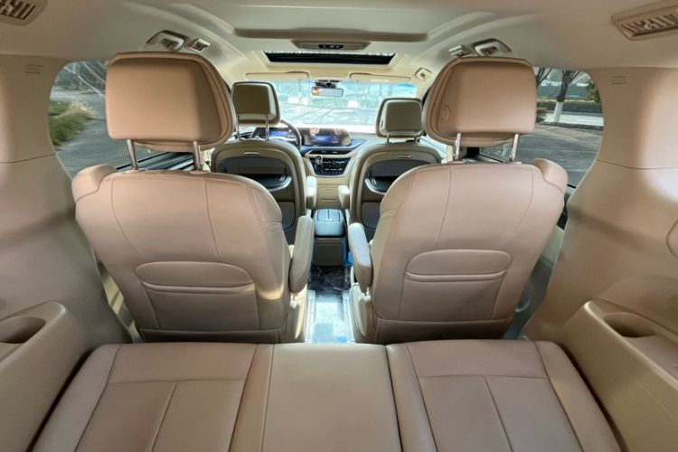 Used Buick GL8 2023 ES Lu Zun Deluxe Model
