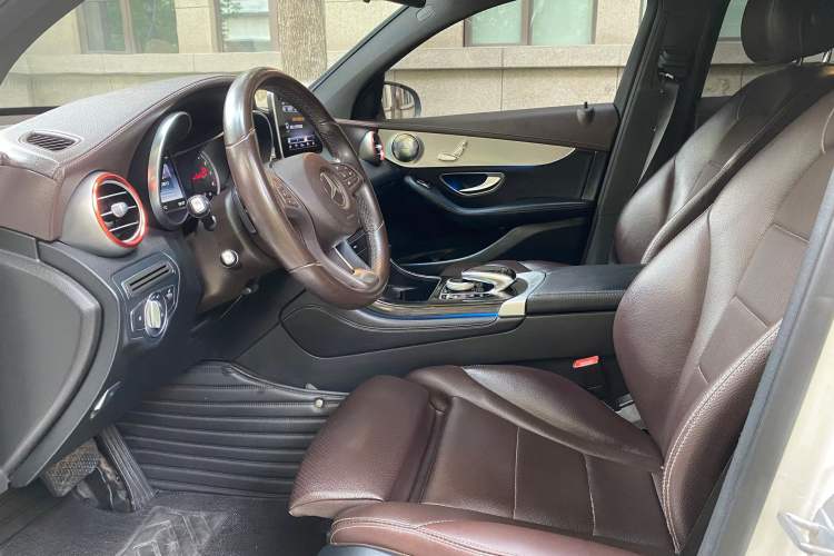 Used Mercedes-Benz GLC Coupe 2017 GLC 200 4MATIC Coupe SUV
